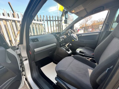 Vauxhall Zafira 1.7 EXCLUSIV CDTI 35
