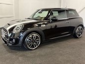 Mini Hatch 2.0 Cooper S Sport Auto 3dr 2