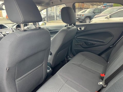Ford Fiesta 1.4 Titanium 5dr 34