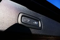 Volvo V60 2.0 V60 R-Design B3 MHEV Auto 5dr 17