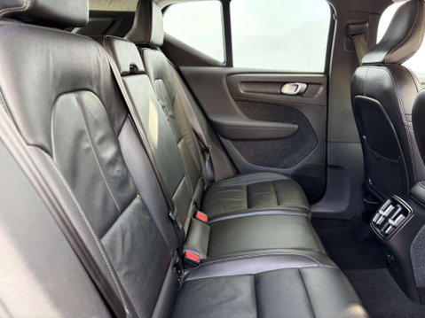 Volvo XC40 1.5 XC40 Inscription T3 5dr 28