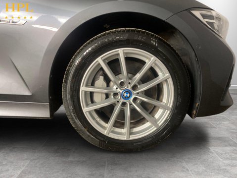 BMW 3 Series 2.0 330e 12kWh SE Pro Touring 5dr Petrol Plug-in Hybrid Auto xDrive Euro 6 10