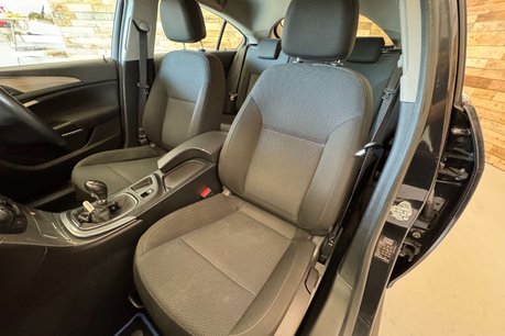 Vauxhall Insignia 2.0 CDTi ecoFLEX Design Hatchback 5dr Diesel Manual Euro 5 (s/s) (140 ps) 10