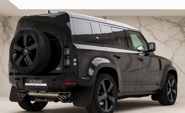 Land Rover Defender 110 V8 7