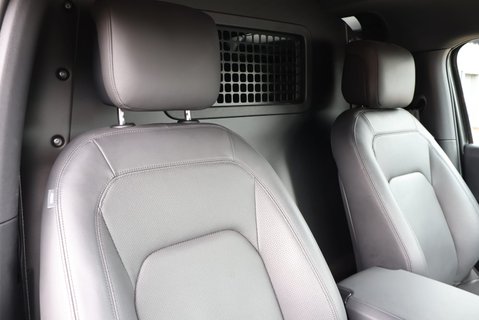 Land Rover Defender 90 HARD TOP X-DYNAMIC HSE STYLED BY SEEKER SUPER LOW MILES  15