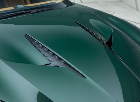 Aston Martin Vanquish V12 32