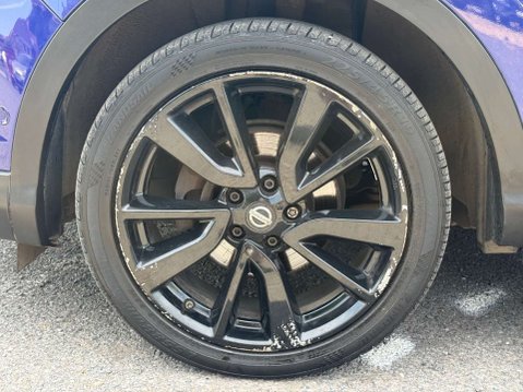 Nissan Qashqai 1.6 dCi Tekna SUV 5dr Diesel XTRON 2WD Euro 5 (s/s) (130 ps) 43