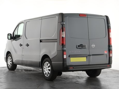 Nissan Primastar 30 L1H1 2.0 dCi 130ps Acenta 9