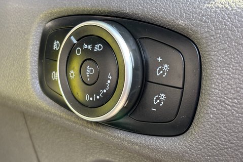 Ford Transit 350 L4 H3 130 ps DCIV with Air Conditioning 28
