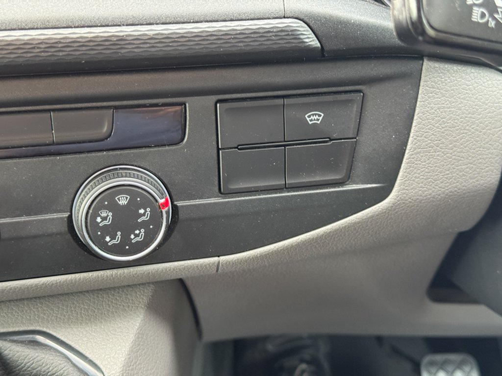2023 Volkswagen Transporter SWB L1H1 Low Roof Highline T28 Air Con Alloys Camera Sensors EURO 6 — thumbnail 37 of 51