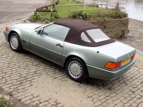 Mercedes-Benz SL Series 500SL-32 44