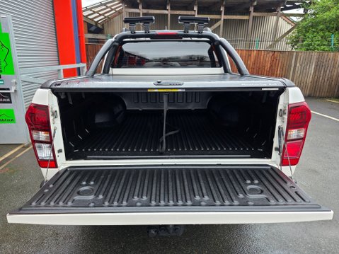 Isuzu D-Max BLADE DCB Auto 13