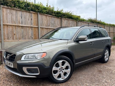 2010 VOLVO XC70 2.0 XC70 SE LUXURY D3 AUTO 5DR MILEAGE 76,114 MILES YEAR 2010... photo