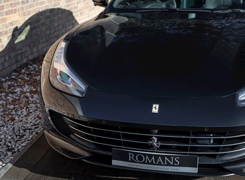 Ferrari GTC4 Lusso 23