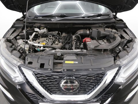 Nissan Qashqai 1.3 DIG-T Tekna+ Euro 6 (s/s) 5dr 28