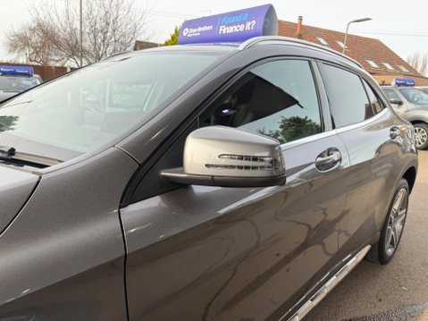 Mercedes-Benz GLA 2.1 GLA200d AMG Line 7G-DCT 4MATIC Euro 6 (s/s) 5dr 33