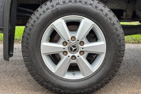 Mercedes-Benz Sprinter 316 Cdi L2 H2 4x4 Panel Van with Air Con & Leather 36