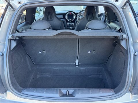 Mini Hatch 2.0 Cooper S Hatchback 3dr Petrol Manual Euro 6 (s/s) (192 ps) 36