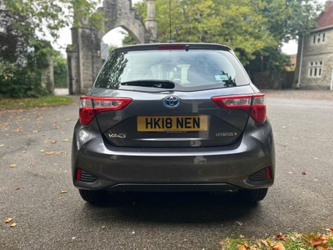 Toyota Yaris VVT-I ICON 19