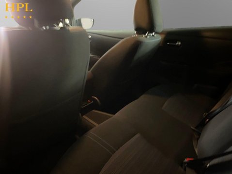 Nissan LEAF 39kWh N-Connecta Hatchback 5dr Electric Auto (150 ps) Cruise Control - DAB 19