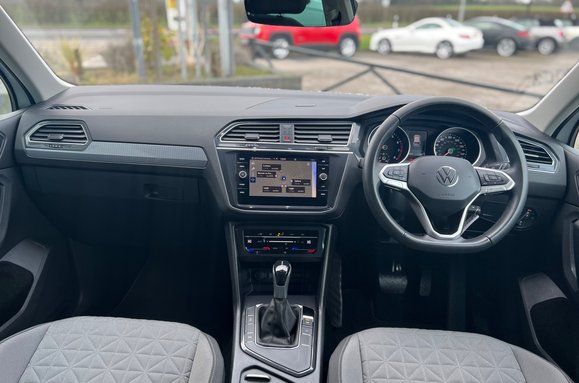 Volkswagen Tiguan LIFE 1.5 TSI DSG AUTOMATIC 33