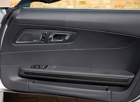 Mercedes-Benz AMG GT R GT R 19