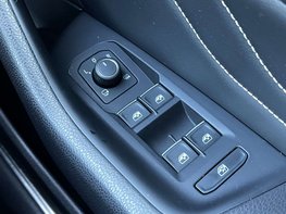 Volkswagen Passat 1.5 Passat R-Line TSi Evo 5dr 67