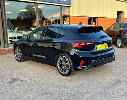 Ford Focus 1.0 Focus ST-Line X MHEV Auto 5dr 9