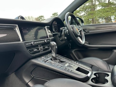 Porsche Macan 3.0T V6 S PDK 4WD Euro 6 (s/s) 5dr 29