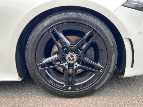 Mercedes-Benz A Class 1.3 A180 AMG Line (Premium 2) 7G-DCT Euro 6 (s/s) 5dr 53