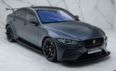 Jaguar XE SV PROJECT 8 10