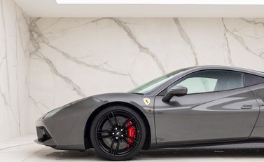 Ferrari 488 GTB 30