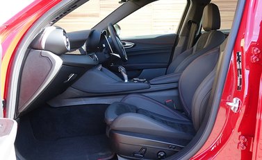 Alfa Romeo Giulia Quadrifoglio 18