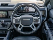 Land Rover Defender P400e XS Edition PHEV 13