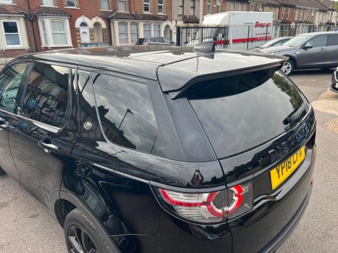 Land Rover Discovery Sport 2.0 TD4 HSE Black Auto 4WD Euro 6 (s/s) 5dr 15