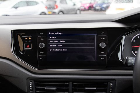 Volkswagen Polo SE TSI DSG 25