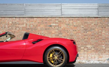 Ferrari 488 Spider 34