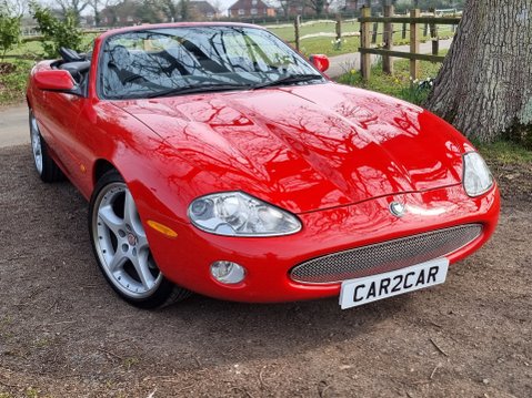 Jaguar XK8 CONVERTIBLE 1