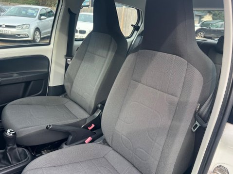 Volkswagen Up 1.0 Move up! Euro 5 5dr 23
