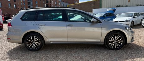 Volkswagen Golf 1.4TSi 150 SE ESTATE NAVIGATION BLUEMOTION TECHNOLOGY.. FULL HISTORY! 1