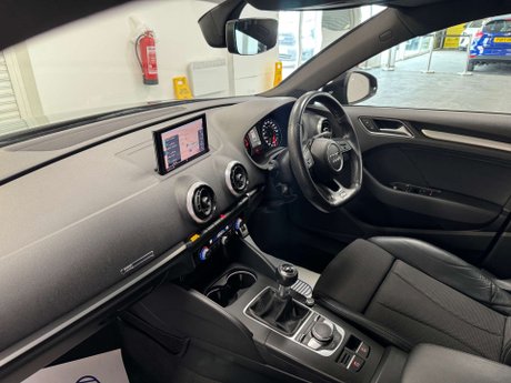 Audi A3 1.5 A3 Sportback Black Edition TFSI 5dr 11