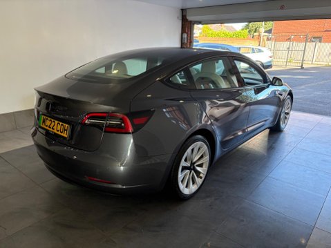 Tesla Model 3 Auto RWD 4dr 6