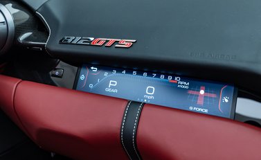 Ferrari 812 GTS 32