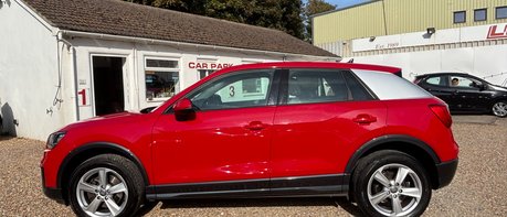 Audi Q2 TFSI SPORT..1 PREVIOUS OWNER,5 SERVICES,SAT NAV,CLIMATE CONTROL 1