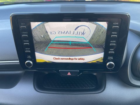 Toyota Yaris 1.5 VVT-h Design E-CVT Euro 6 (s/s) 5dr 21