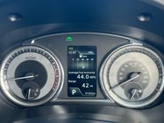 Suzuki Vitara SZ-T 11