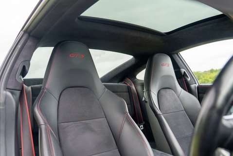 Porsche 911 3.8 911 Carrera GTS PDK 11
