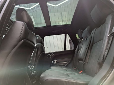 Land Rover Range Rover 3.0 Range Rover Vogue TDV6 Auto 4WD 5dr 69