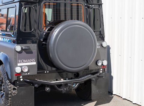 Land Rover Defender 90 Autobiography Edition 23