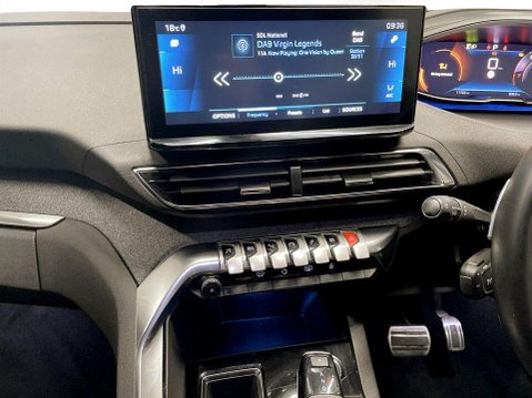 Peugeot 3008 1.2 PureTech Allure Premium + SUV 5dr Petrol EAT Euro 6 (s/s) (130 ps) Air 18